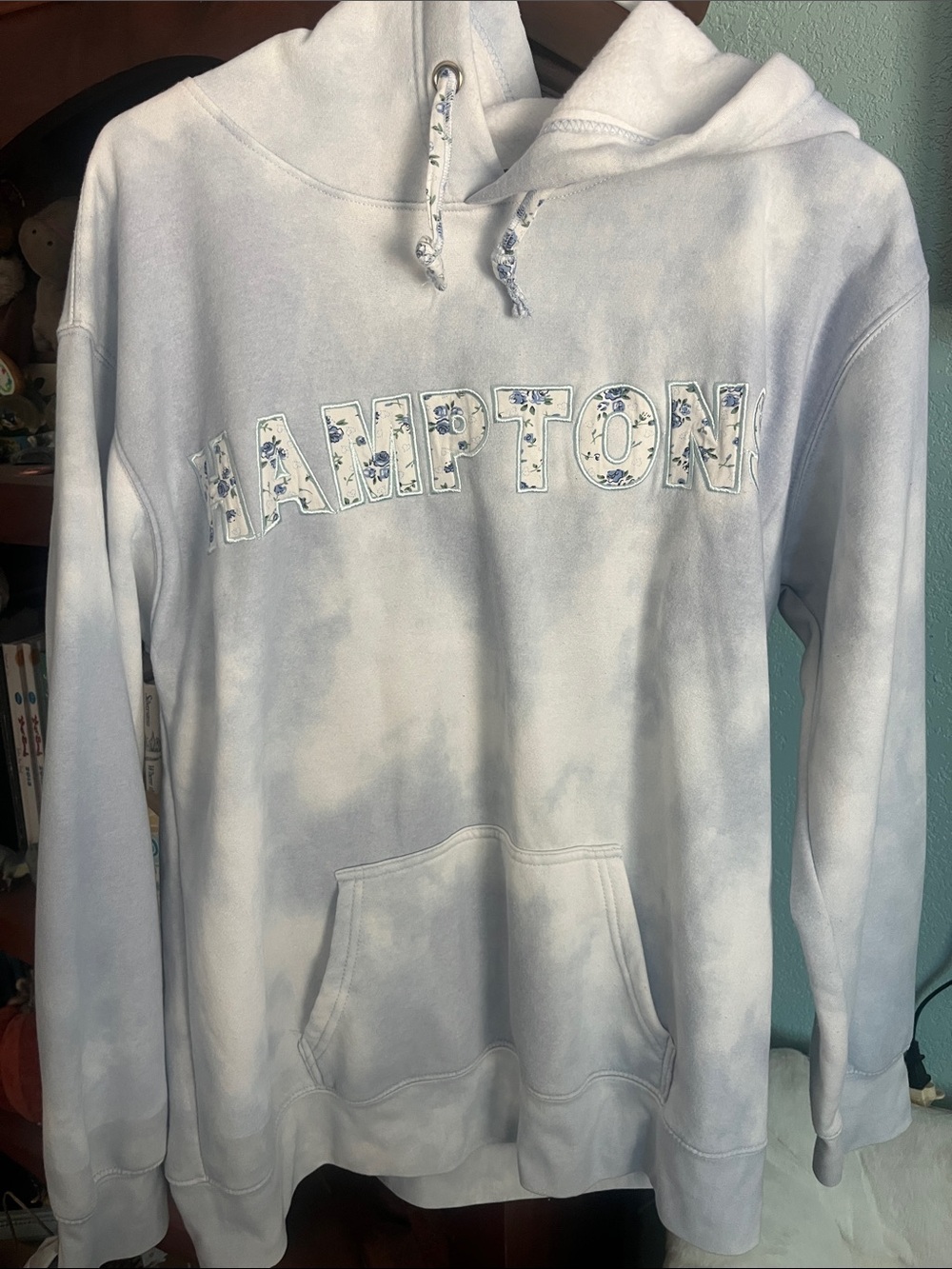 Ocean Drive Light Blue Tie-Dye 'HAMPTONS' Applique Hoodie